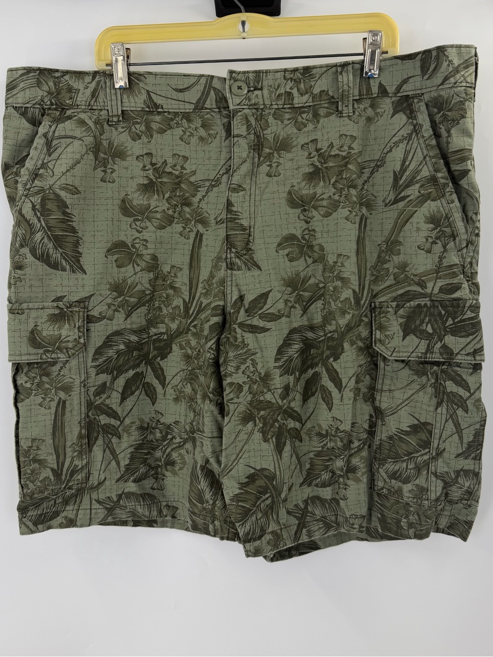 Faded Glory Olive Green Botanical Cargo Shorts